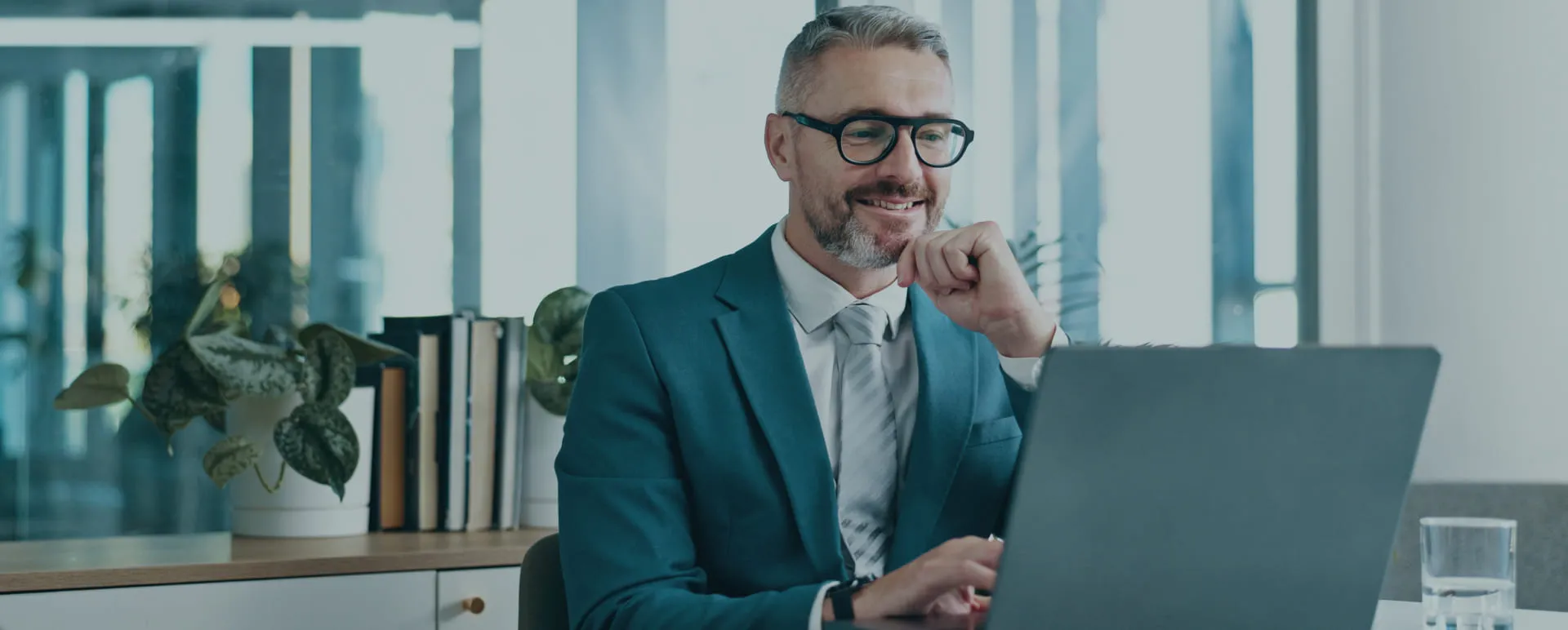 corporate-hero-3